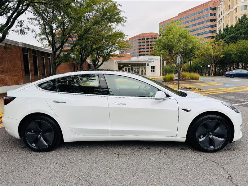 Used 2018 Tesla Model 3 image 8
