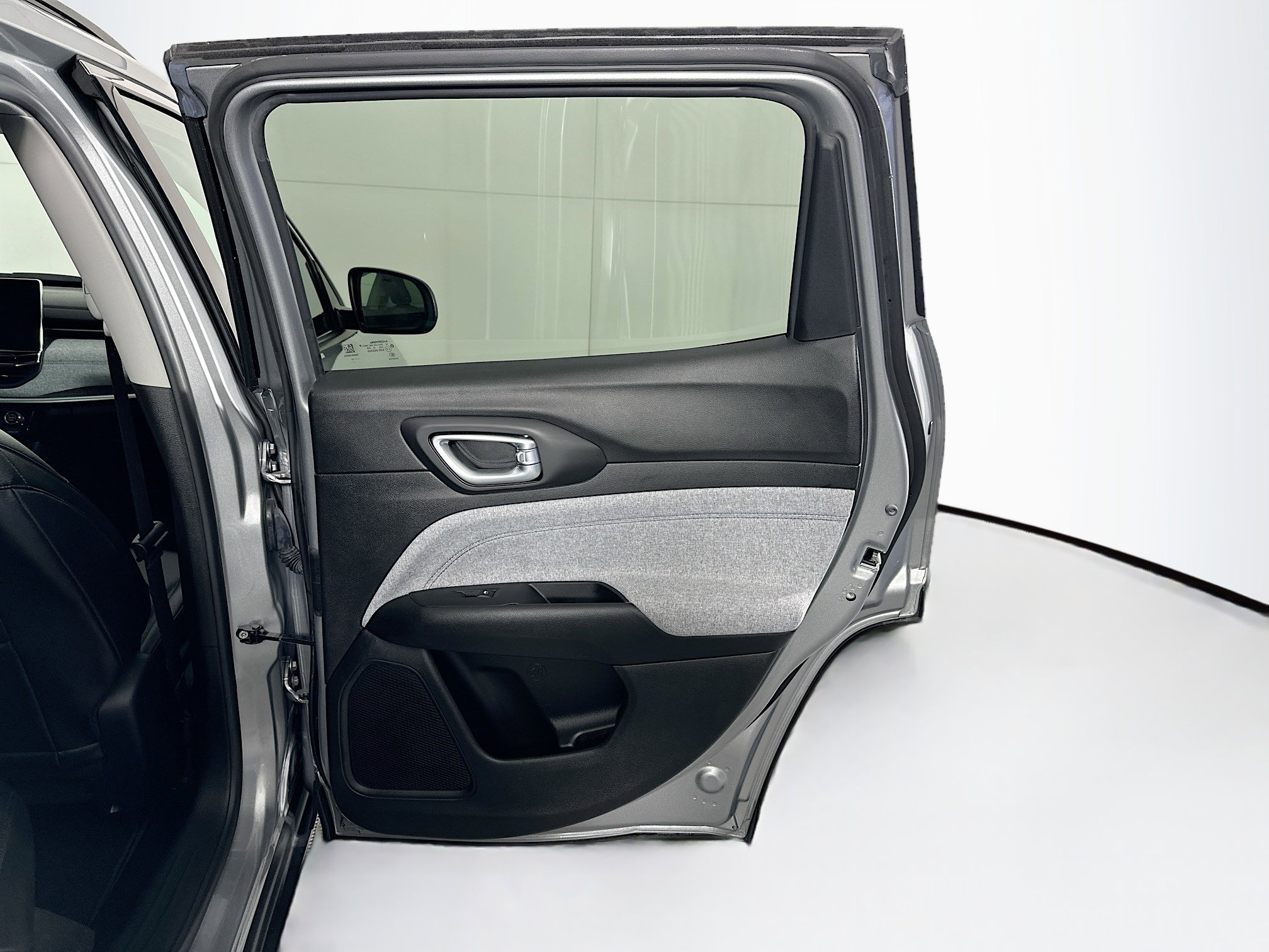 Used 2022 Jeep Compass Latitude image 30