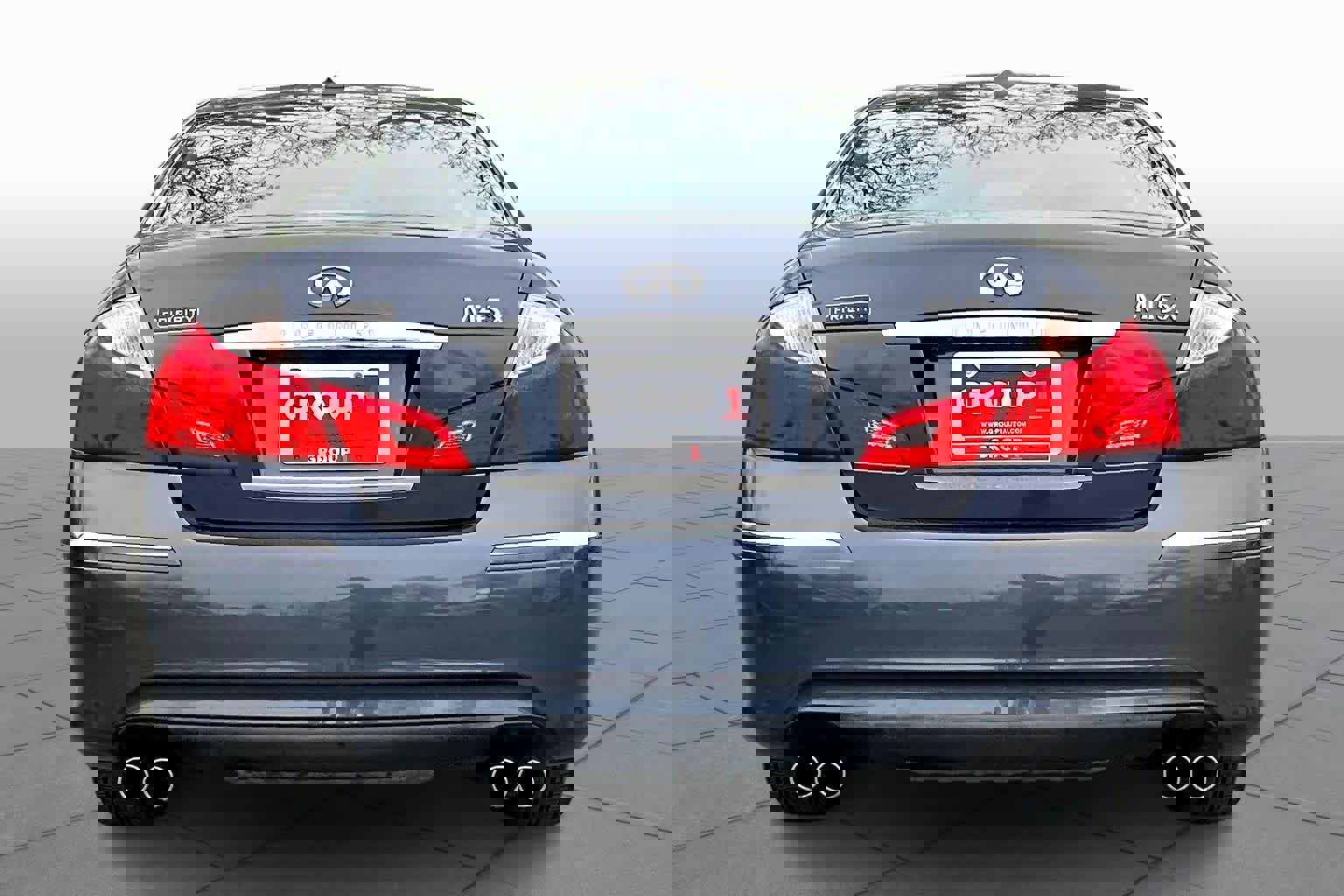 Used 2009 INFINITI M45 x w/ Technology Pkg image 4