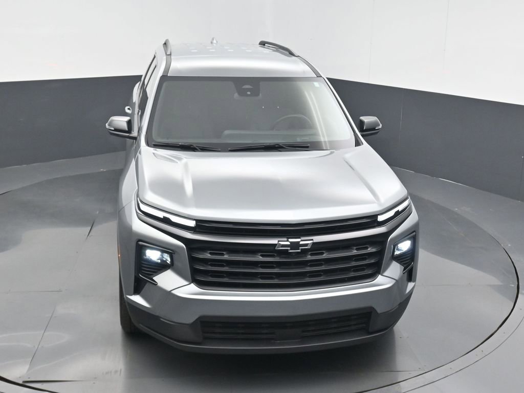 Used 2024 Chevrolet Traverse LT w/ Midnight/Sport Edition FWD image 6