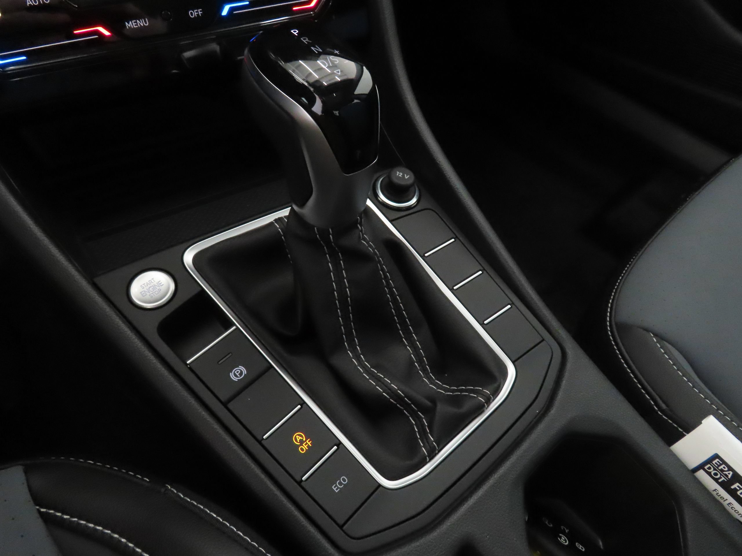 New 2026 Volkswagen Jetta SE FWD image 16