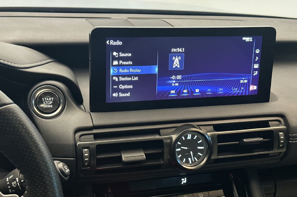 Used 2025 Lexus IS 500 RWD image 17