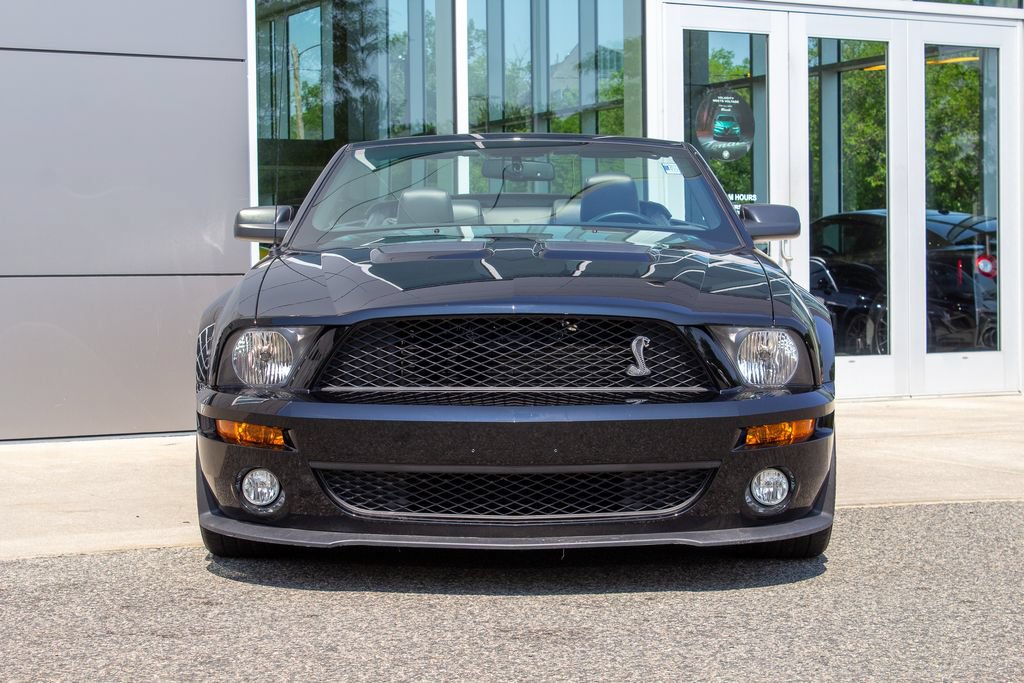 Used 2007 Ford Mustang Shelby GT500 RWD image 2