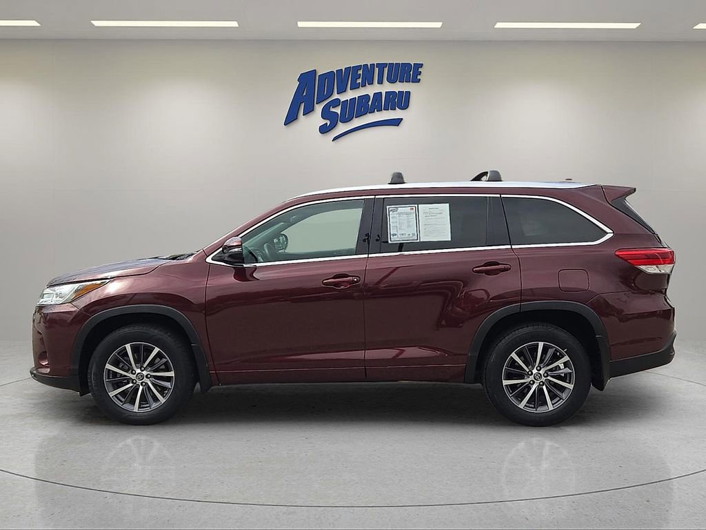 Used 2018 Toyota Highlander XLE AWD/4WD image 4
