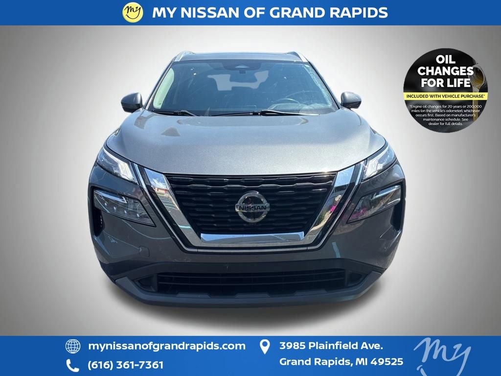 Used 2021 Nissan Rogue SV w/ Premium Package AWD/4WD image 6