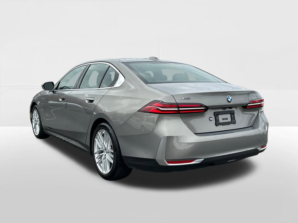 Used 2024 BMW 530i xDrive w/ Premium Package image 2