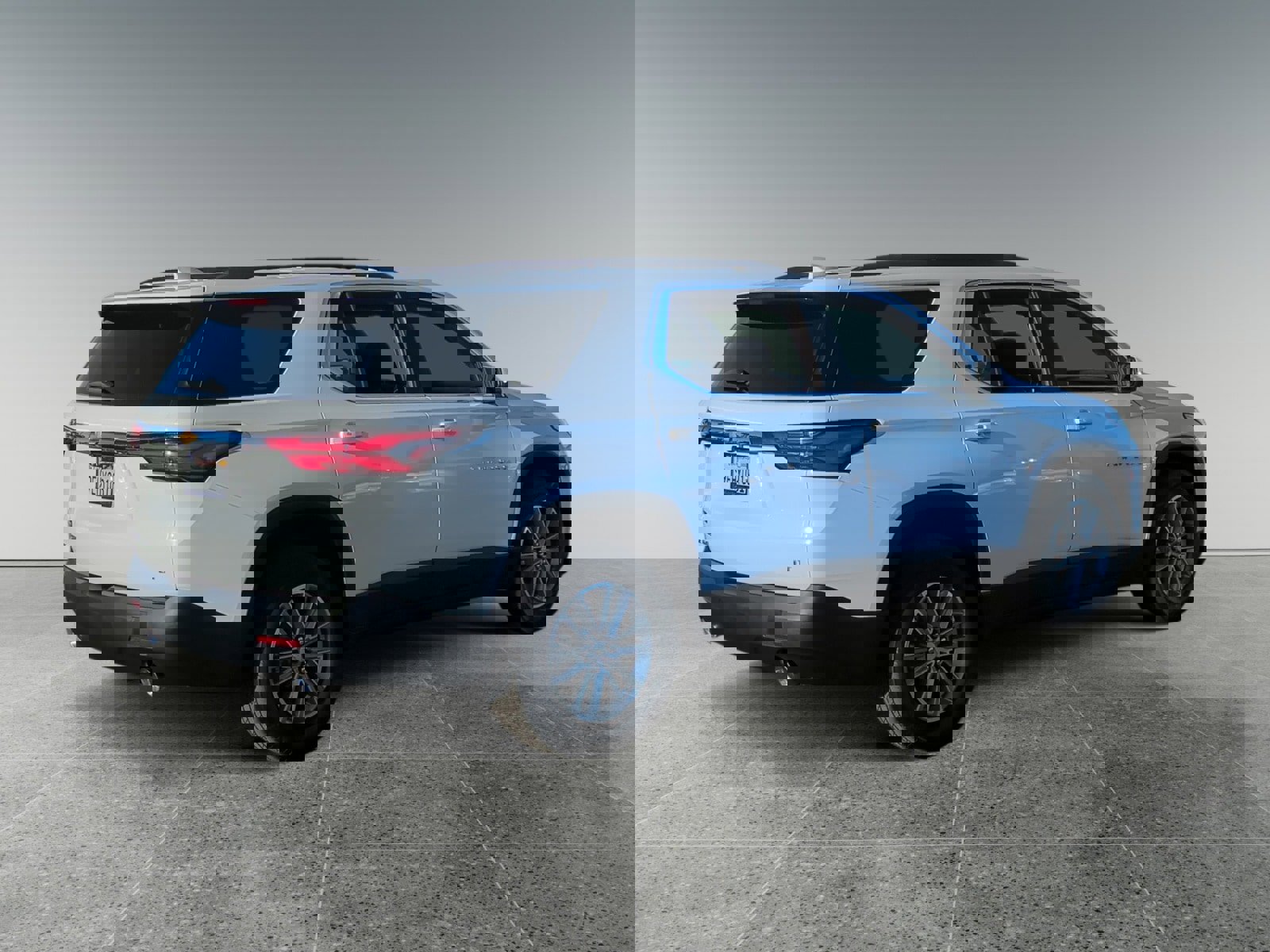 Used 2023 Chevrolet Traverse LT image 5