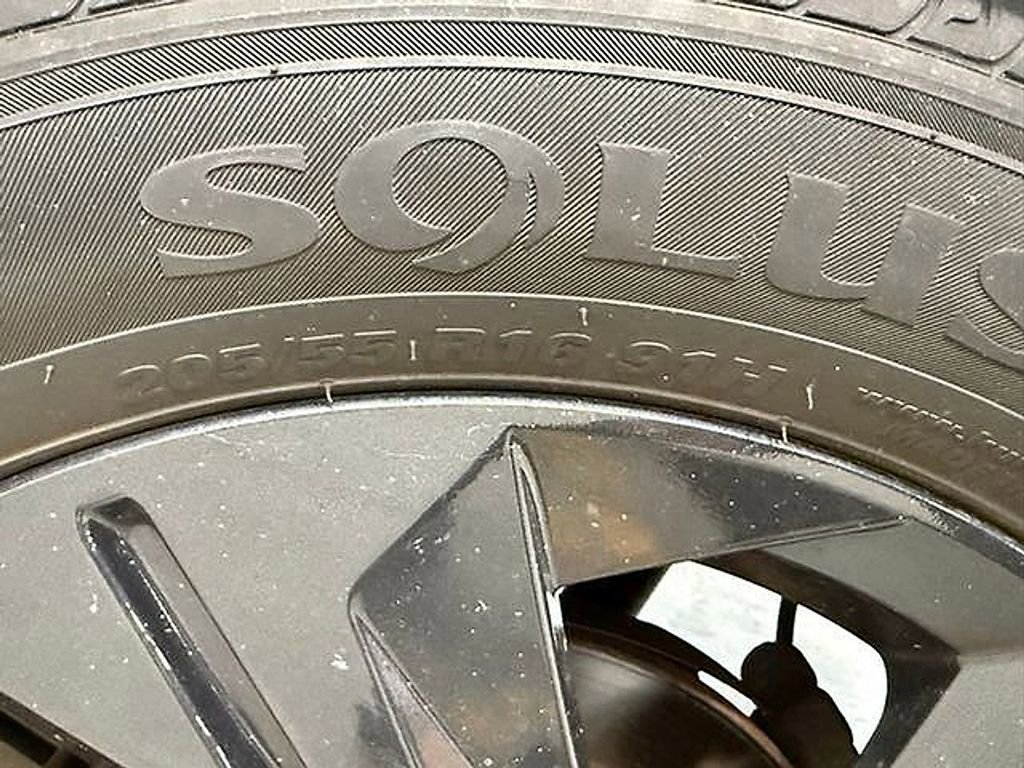 Used 2022 Hyundai Elantra SEL w/ Cargo Package image 39