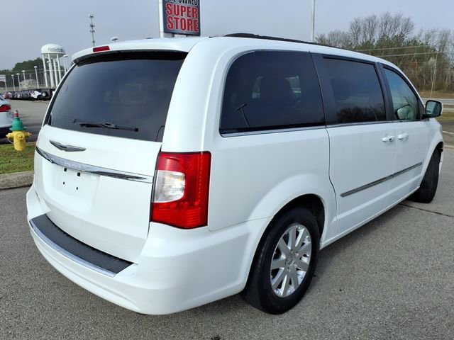 Used 2015 Chrysler Town & Country Touring image 15