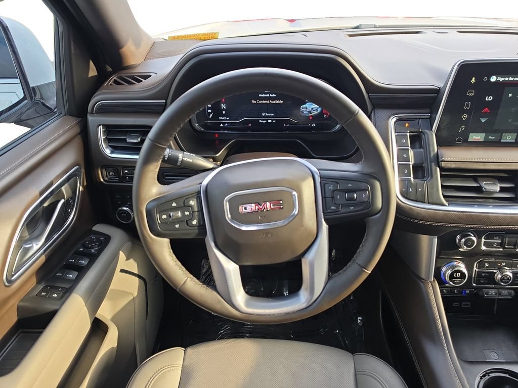 Used 2023 GMC Yukon SLT w/ SLT Luxury Package AWD/4WD image 15