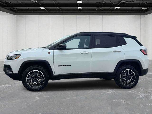 Certified 2025 Jeep Compass Trailhawk AWD/4WD image 8