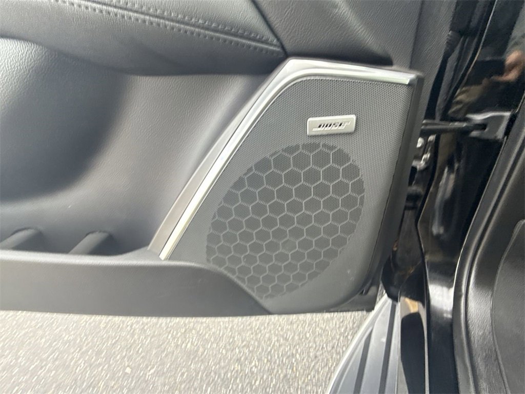 Certified 2020 Cadillac Escalade Luxury w/ Escalade Sport Edition image 24