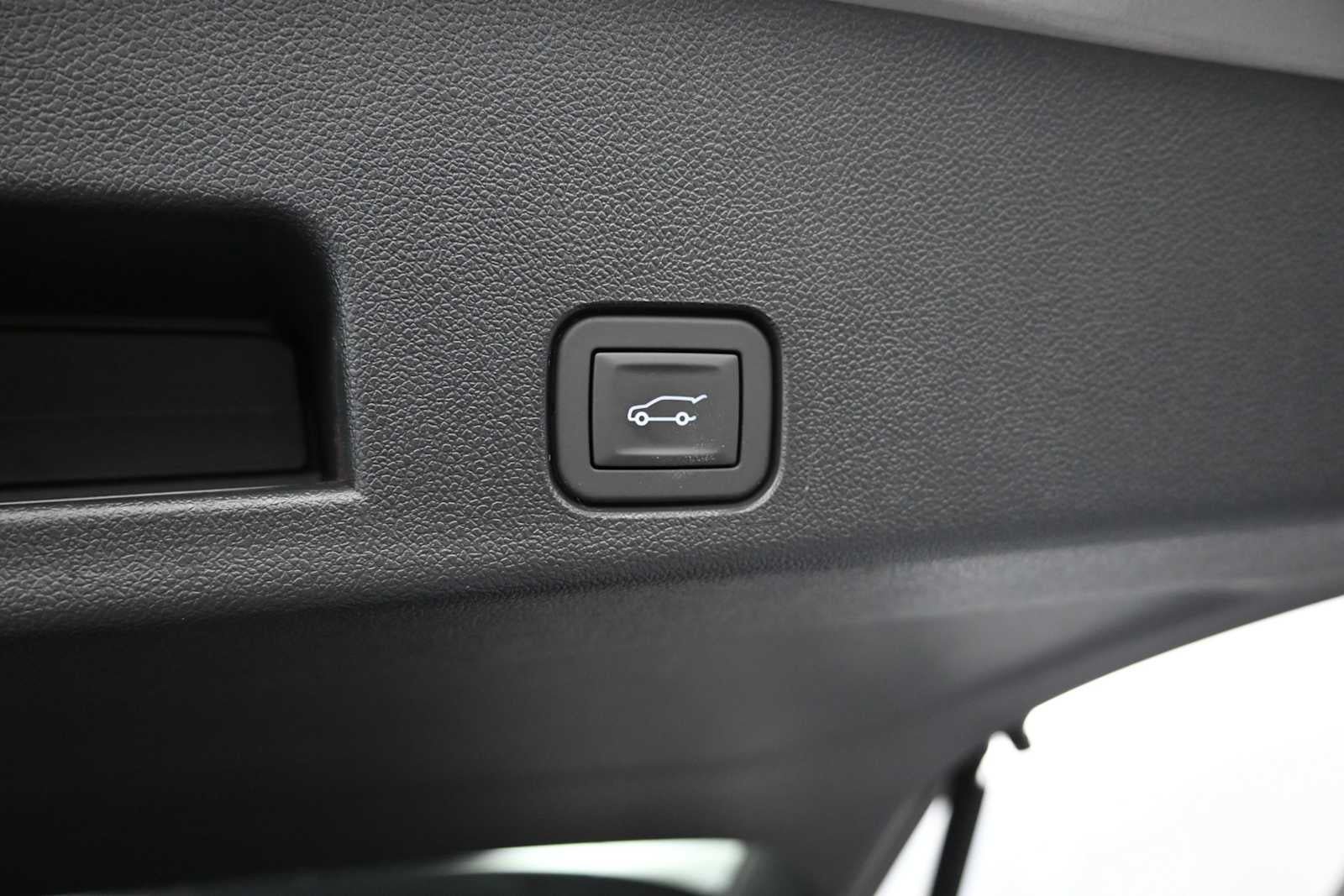 New 2026 GMC Acadia AT4 w/ Luxury Package AWD/4WD image 33