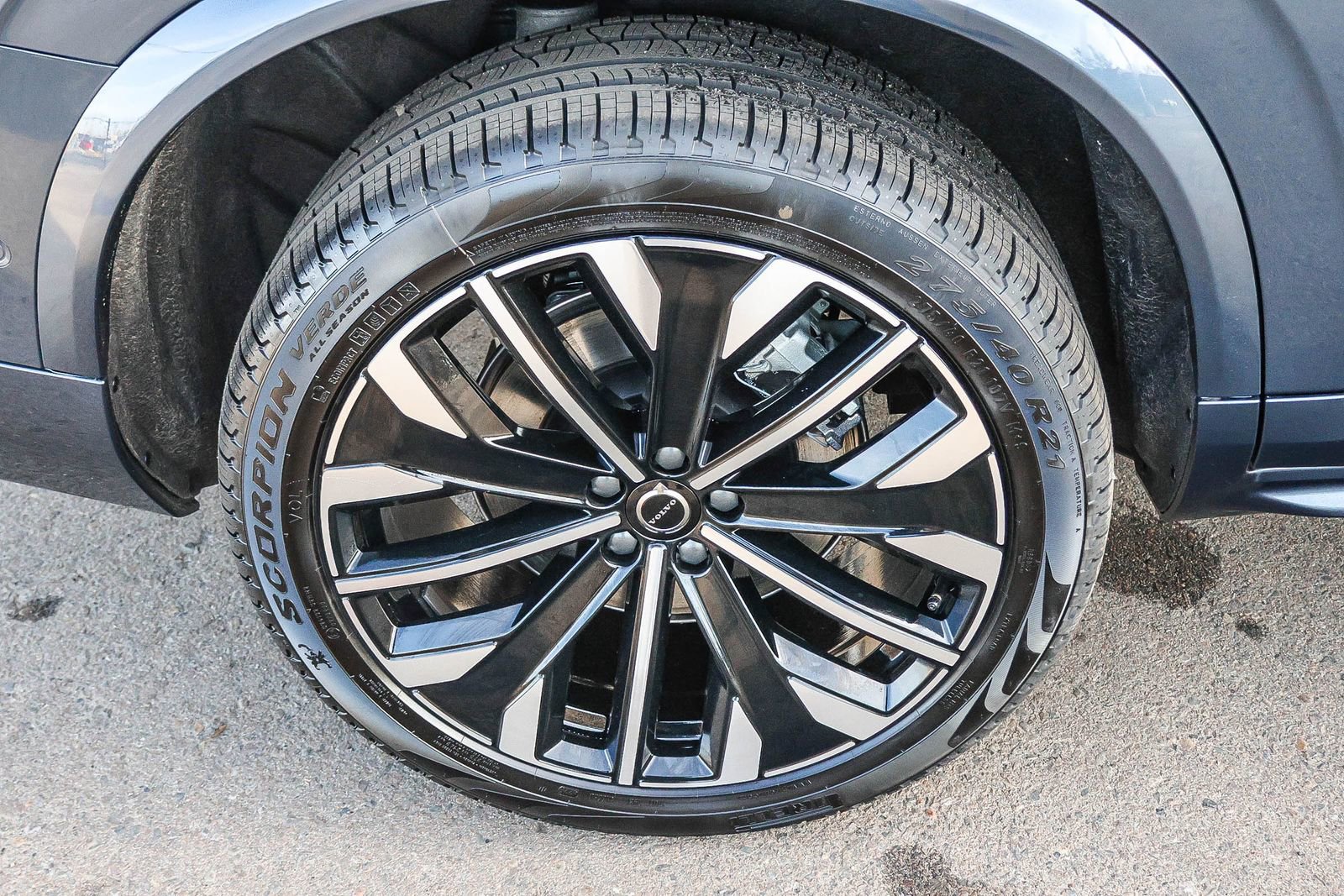 New 2026 Volvo XC90 T8 Ultra w/ Protection Package Premier image 13