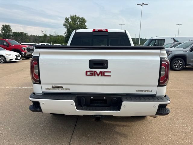 Used 2016 GMC Sierra 1500 Denali w/ Enhanced Driver Alert Package AWD/4WD image 4