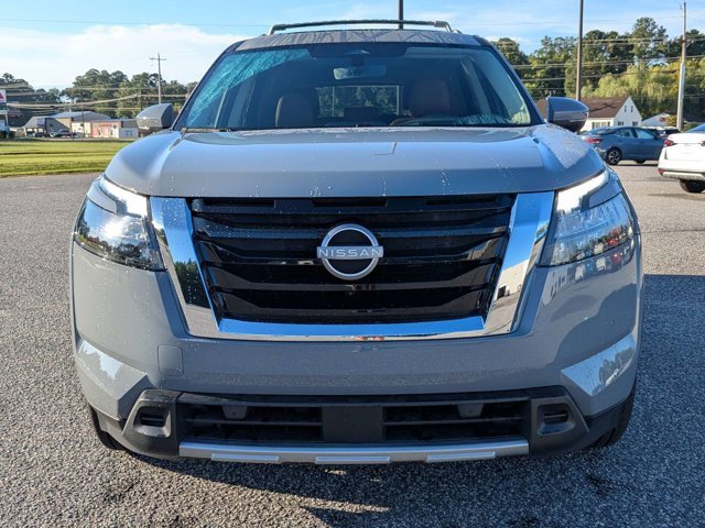 New 2025 Nissan Pathfinder Platinum w/ Cargo Package image 9