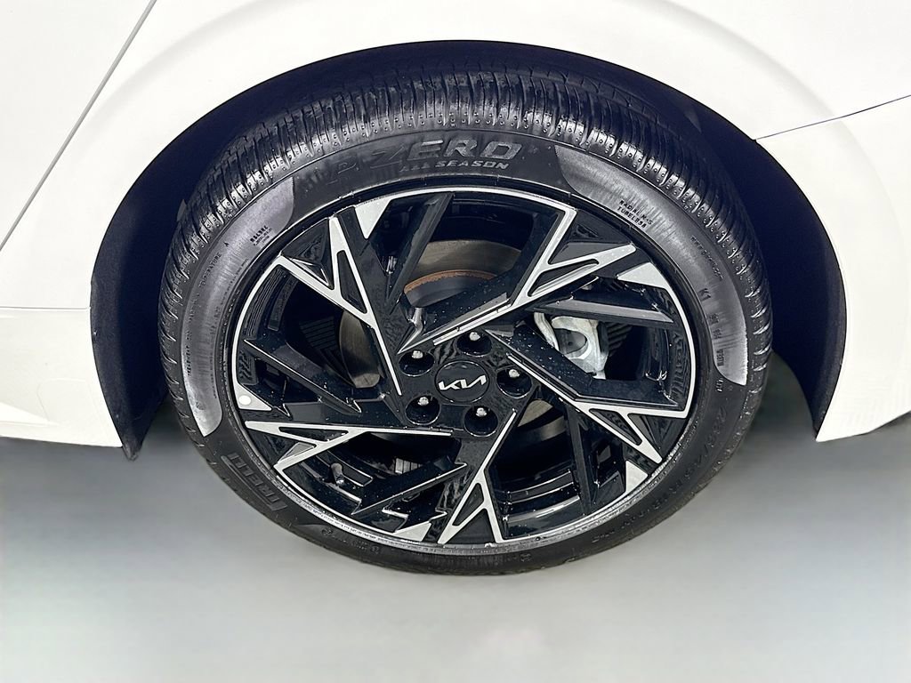 Used 2025 Kia K5 GT-Line image 33