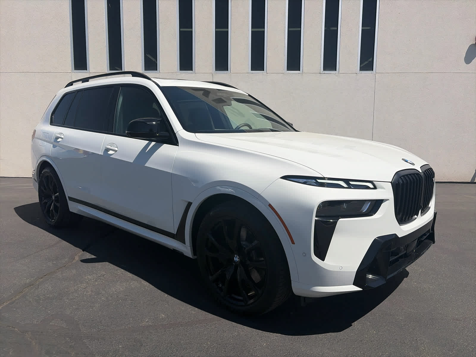 New 2026 BMW X7 M60i AWD/4WD image 3