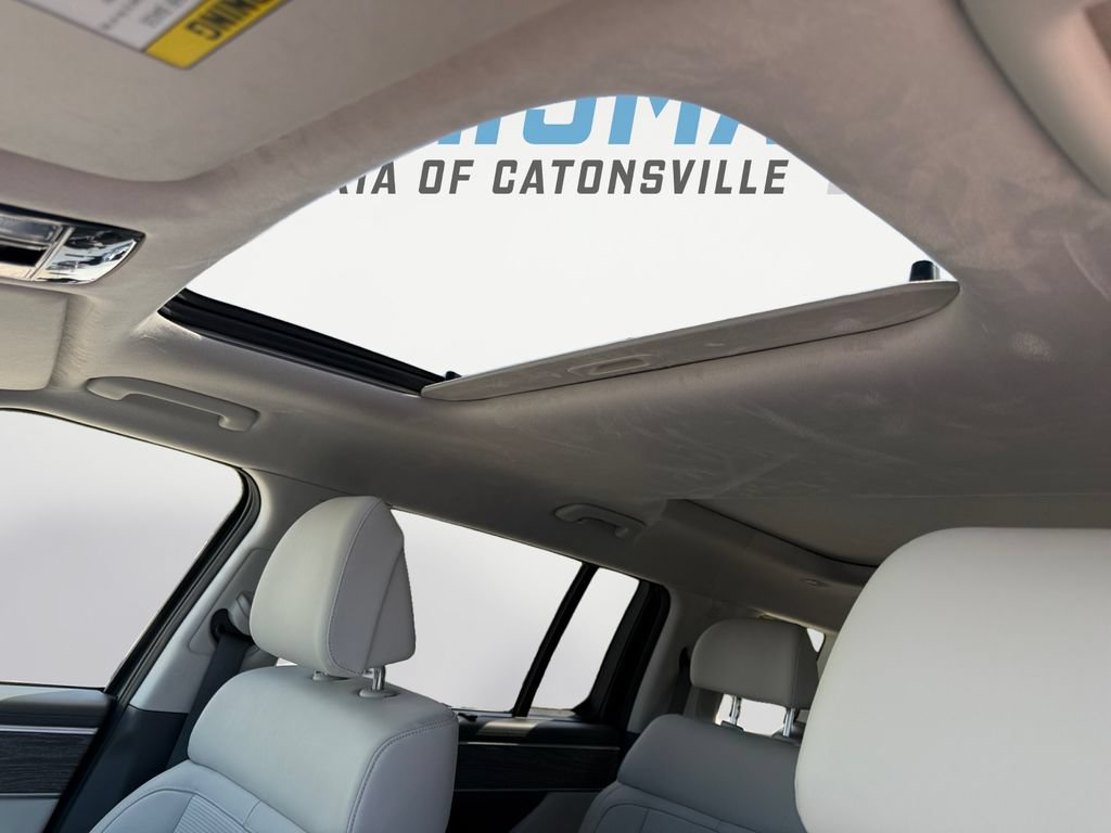 Used 2025 Hyundai Santa Fe Calligraphy AWD/4WD image 17
