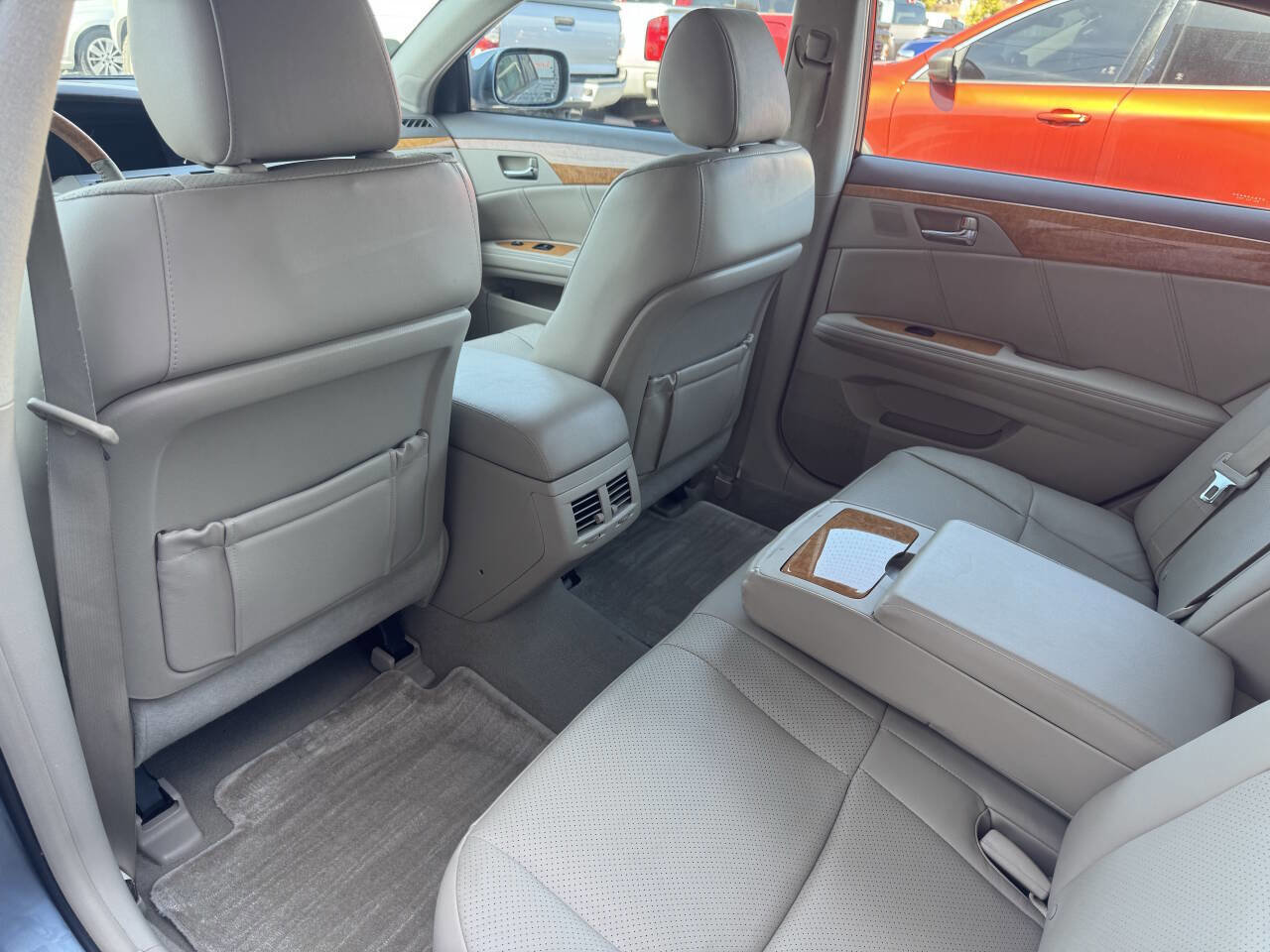 Used 2006 Toyota Avalon Limited FWD image 19