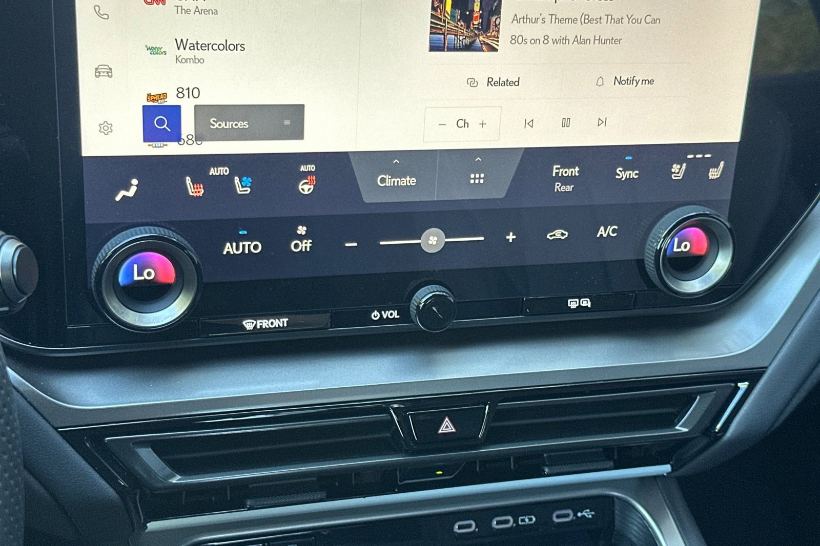 Used 2025 Lexus TX 500h AWD w/ Technology Package image 28