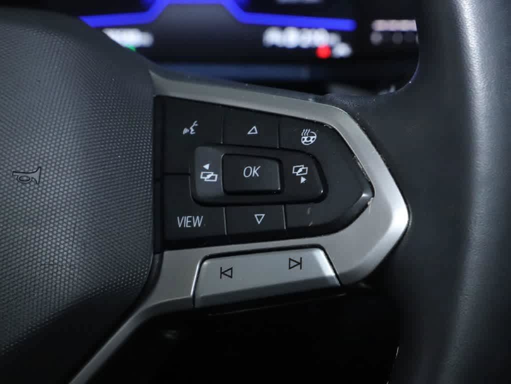 Certified 2023 Volkswagen Taos SE w/ Panoramic Sunroof Package AWD/4WD image 24