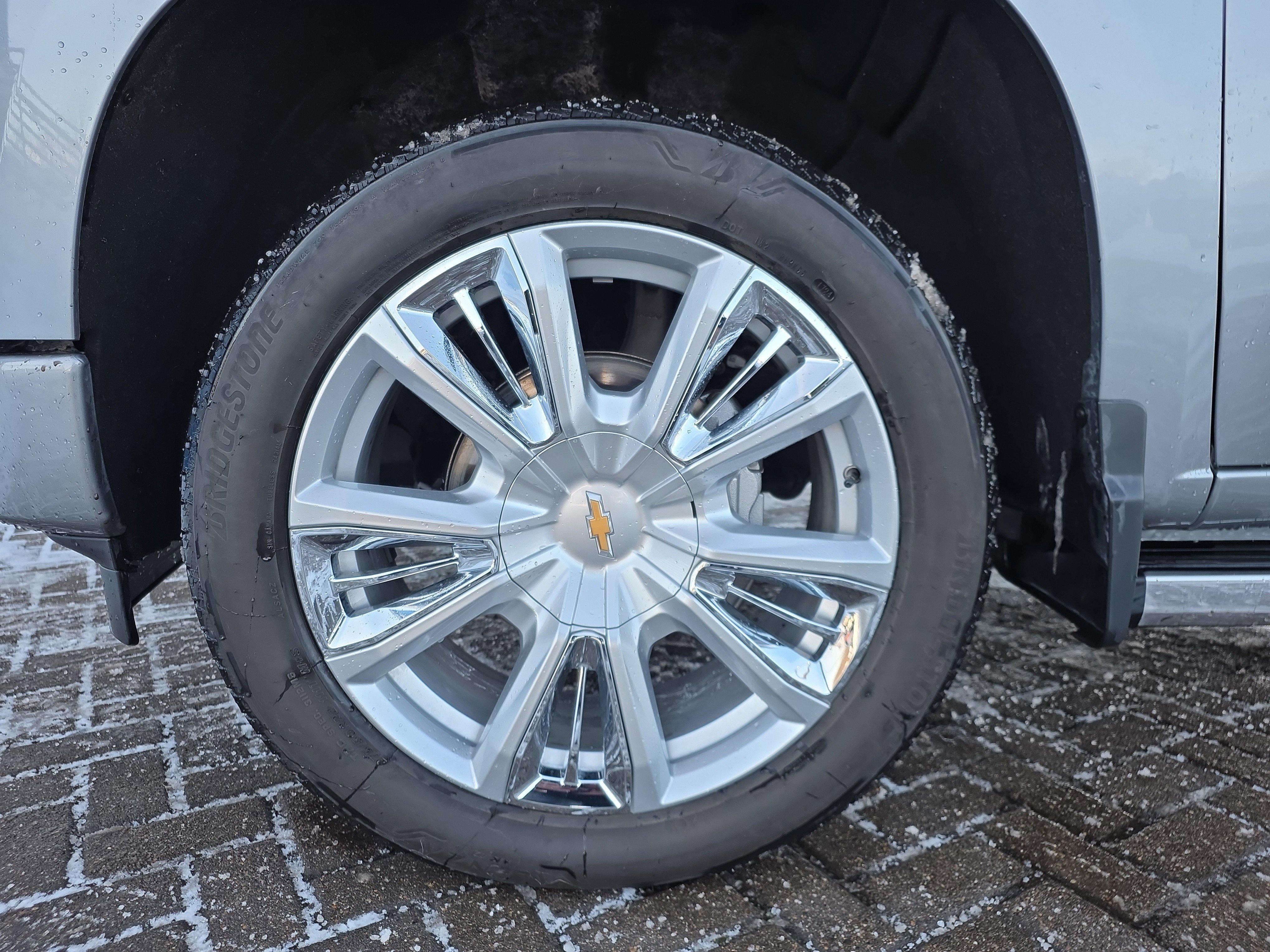 Used 2024 Chevrolet Silverado 1500 High Country w/ High Country Premium Package image 12