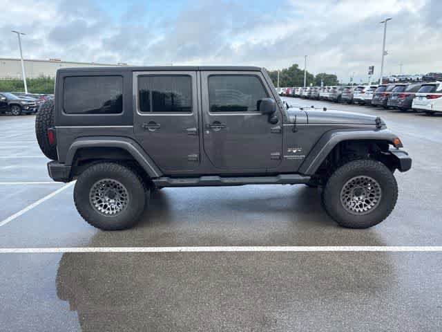 Used 2016 Jeep Wrangler Unlimited Sahara w/ Dual Top Group AWD/4WD image 6