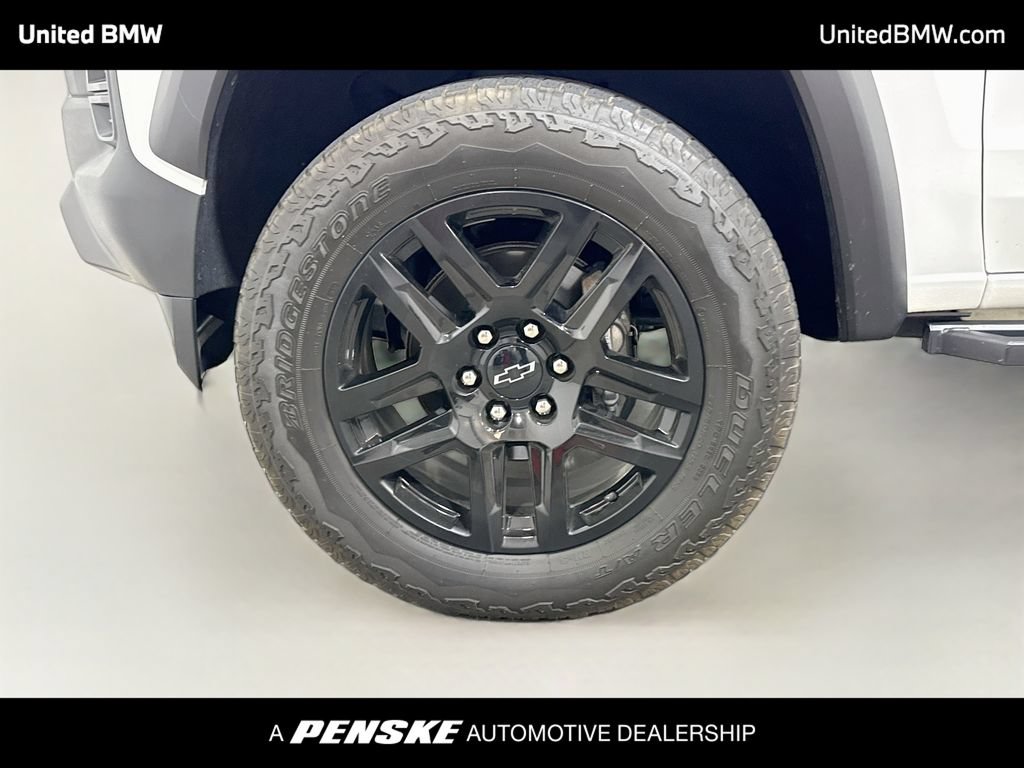 Used 2023 Chevrolet Colorado Trail Boss w/ Technology Package AWD/4WD image 9