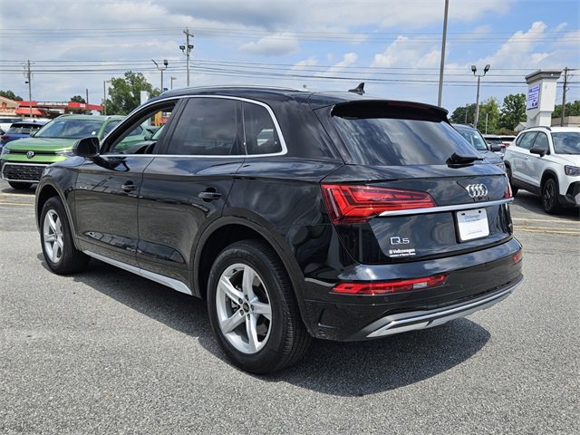 Used 2024 Audi Q5 2.0T Premium w/ Convenience Package image 9