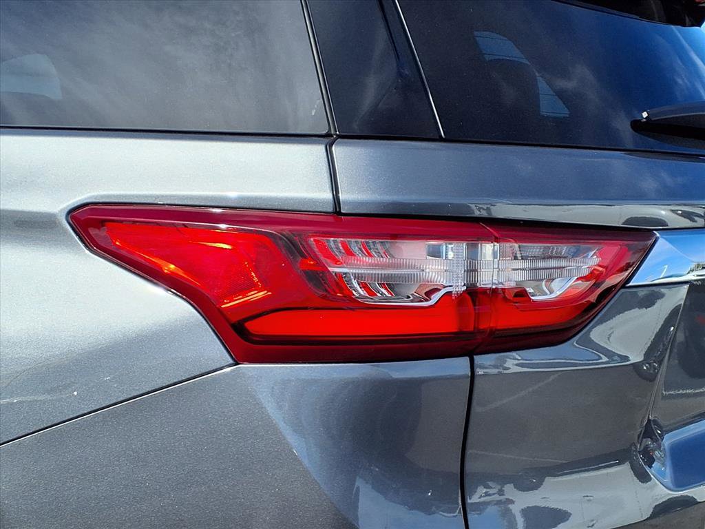 Used 2020 Chevrolet Traverse LT image 24
