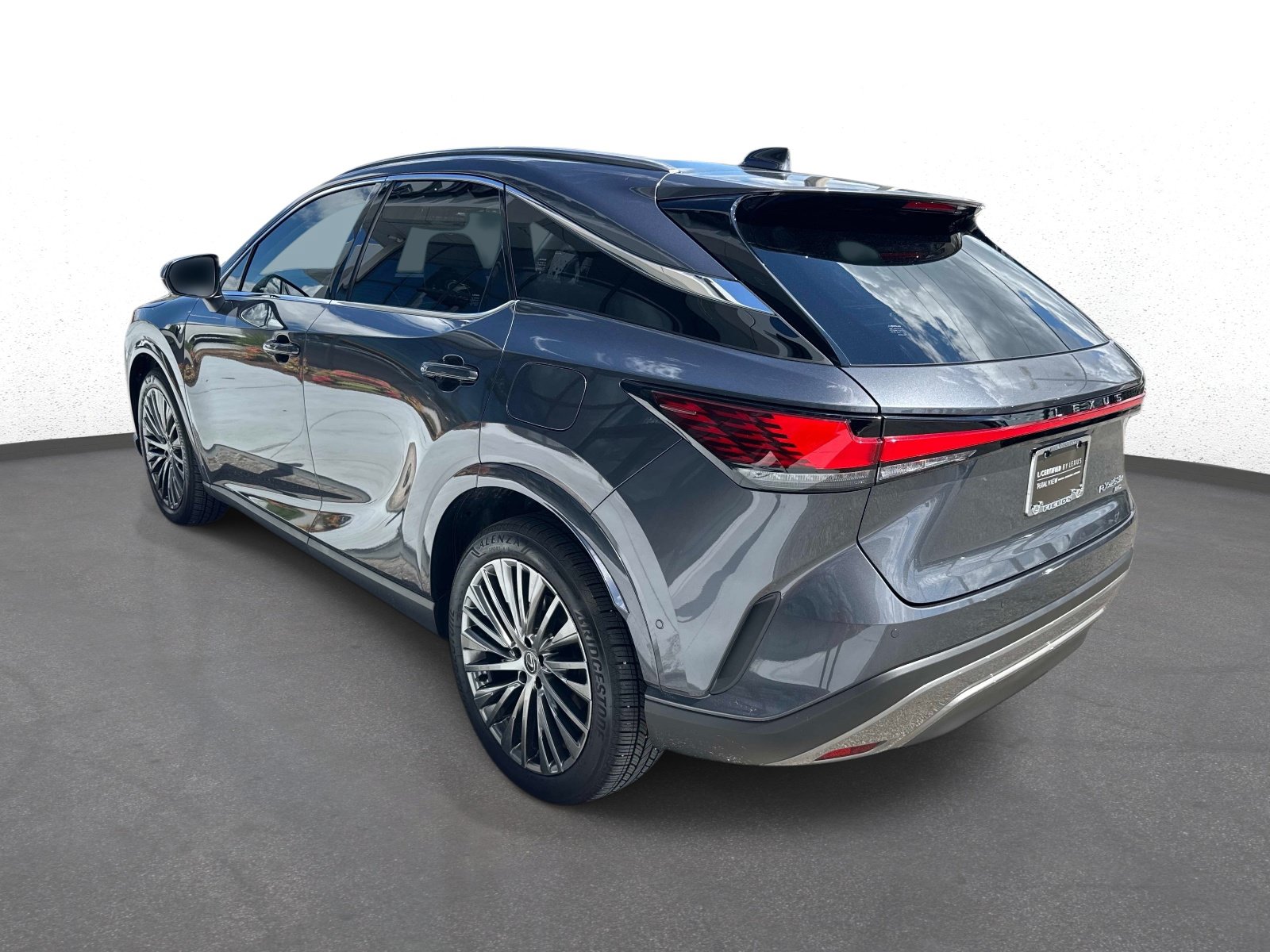 Used 2025 Lexus RX 450h AWD w/ Luxury Package image 5