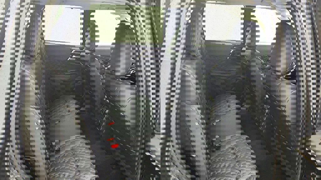 Used 2024 Mitsubishi Outlander SEL image 25