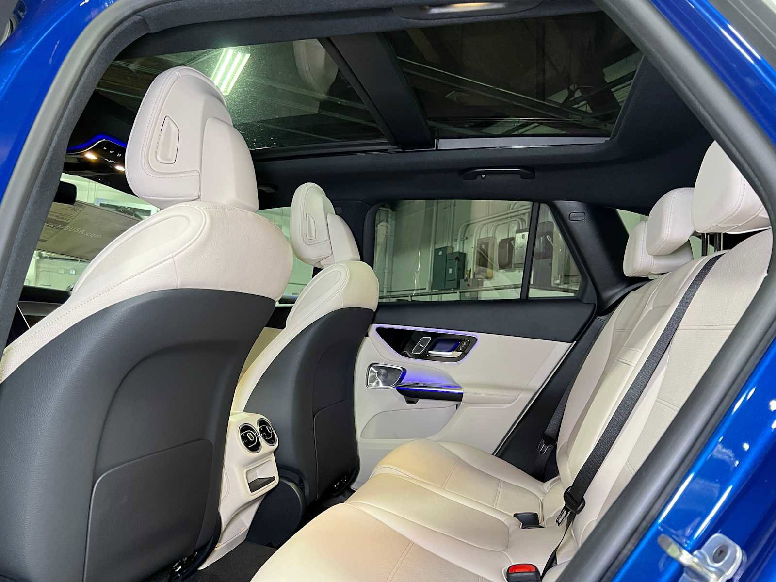 New 2025 Mercedes-Benz GLC 300 4MATIC image 17