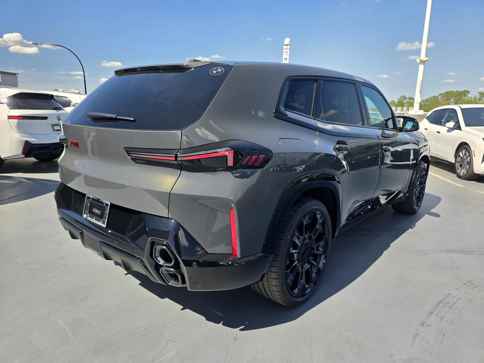 New 2026 BMW XM Label Red w/ M Driver's Package image 2