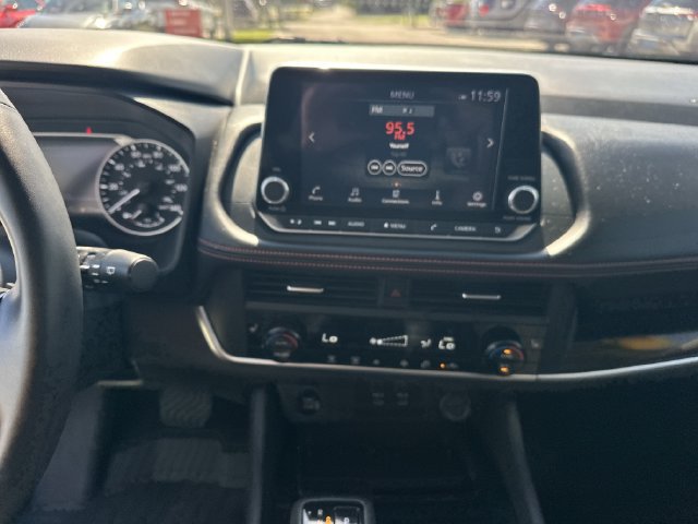 Certified 2025 Nissan Rogue SV AWD/4WD image 16