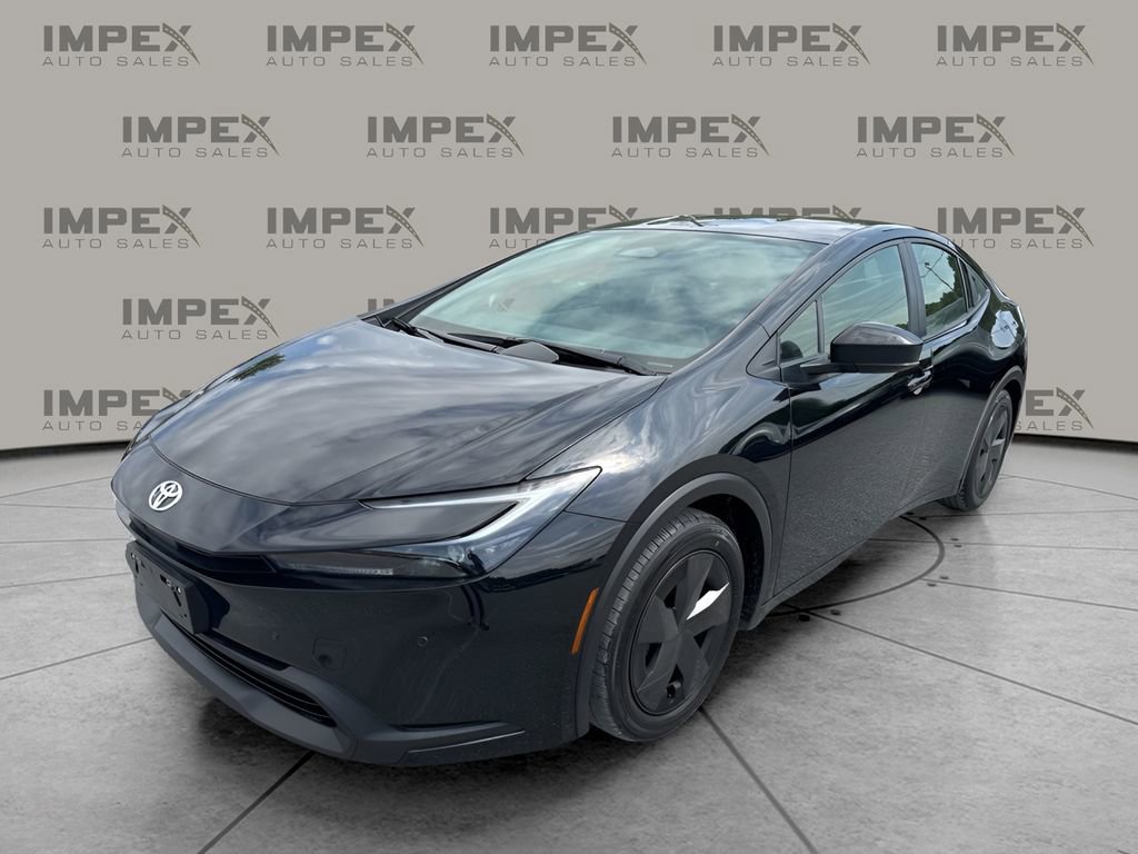 Used 2025 Toyota Prius LE