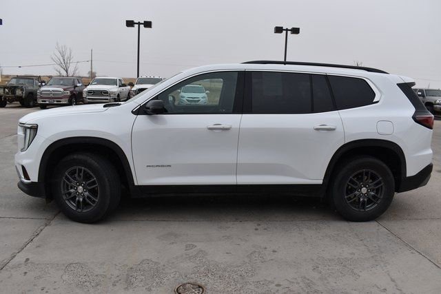 Used 2025 GMC Acadia Elevation image 8