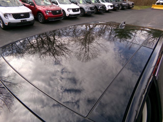 Used 2017 Ford Edge Titanium w/ Equipment Group 302A image 18