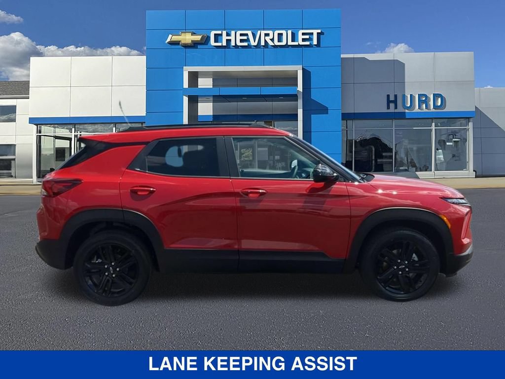 New 2026 Chevrolet TrailBlazer LT w/ Midnight Edition AWD/4WD image 3