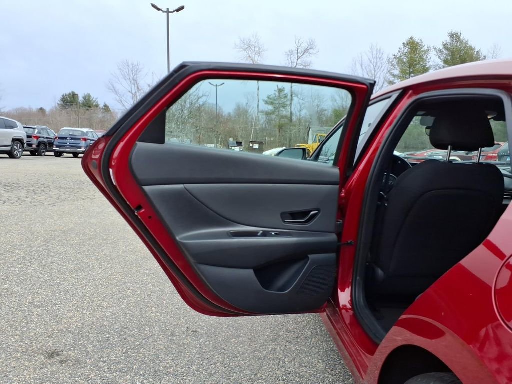 New 2025 Hyundai Elantra Sport w/ Cargo Package image 13