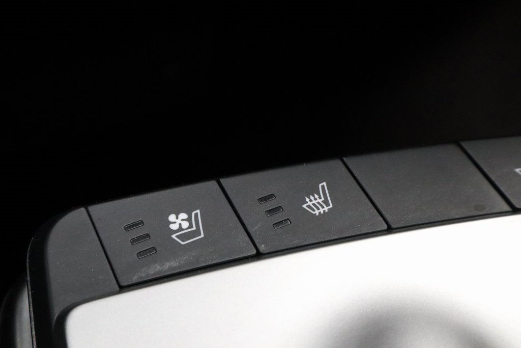 Used 2023 Kia EV6 Wind image 5