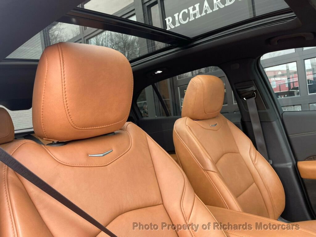 Used 2023 Cadillac XT4 Sport w/ LPO, Onyx Lite Package image 25