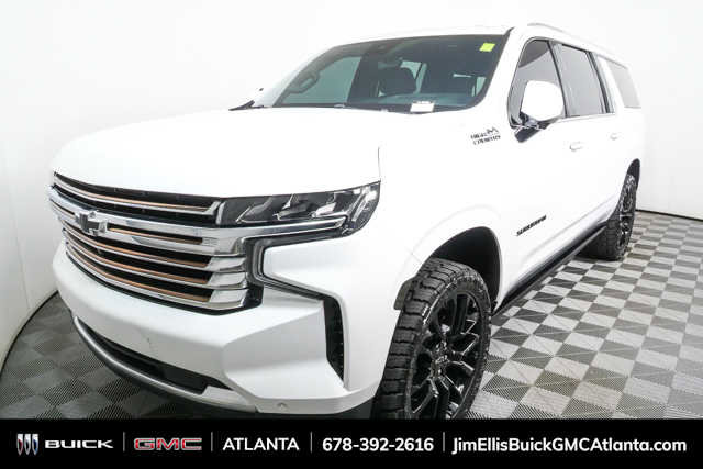 Used 2023 Chevrolet Suburban High Country image 32