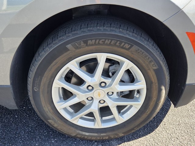 Used 2023 Chevrolet Equinox LT FWD image 8