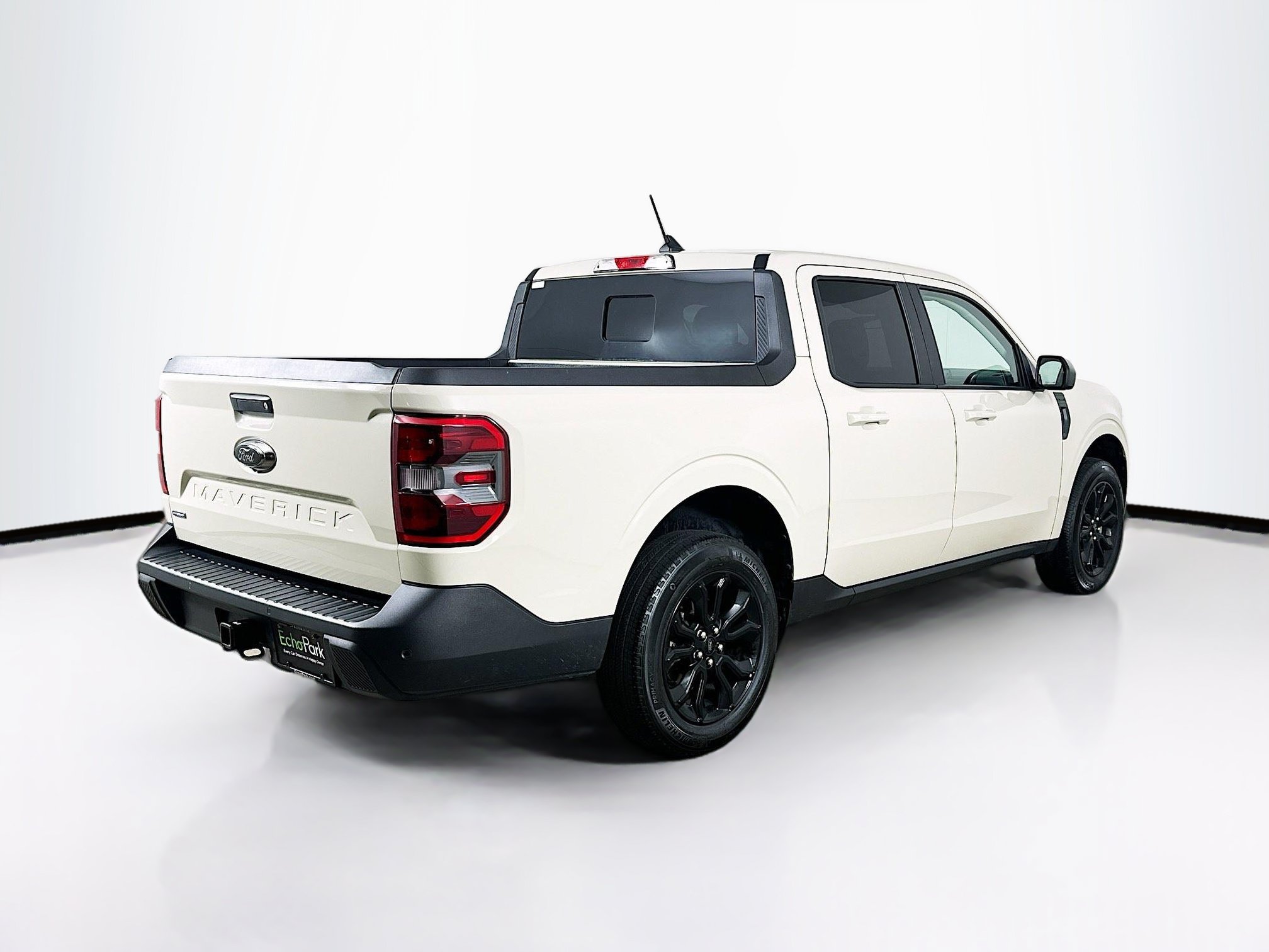 Used 2024 Ford Maverick Lariat w/ Black Appearance Package FWD image 9