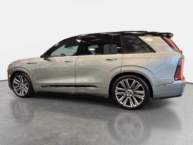 Certified 2026 Cadillac Vistiq Sport w/ LPO, Floor Liner Package AWD/4WD image 3