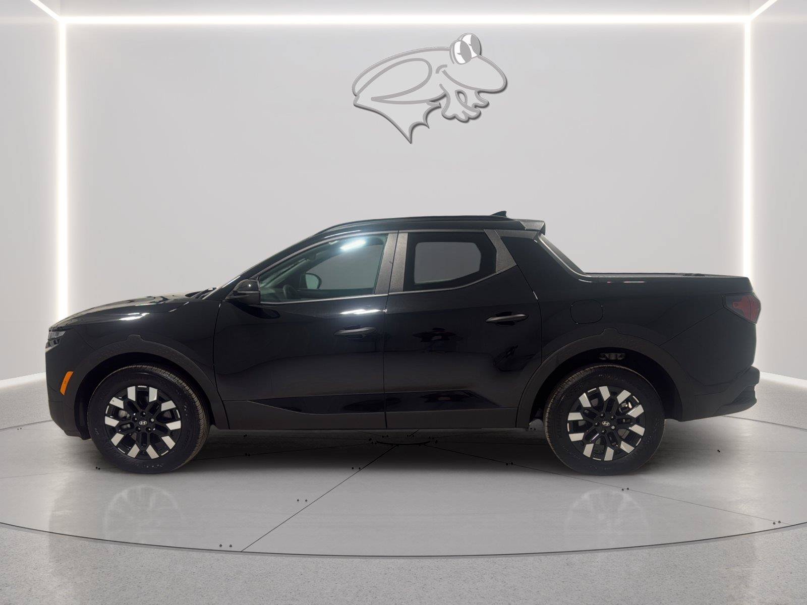 Used 2025 Hyundai Santa Cruz SEL AWD/4WD image 2