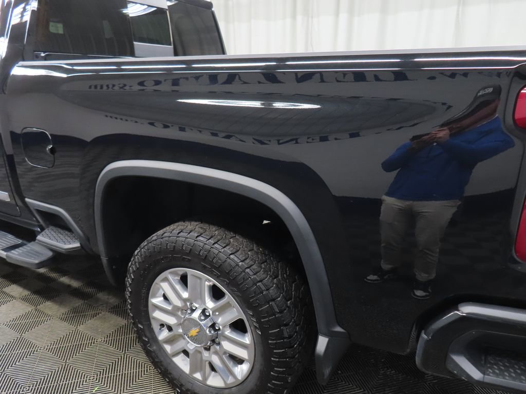 Used 2024 Chevrolet Silverado 2500 High Country w/ High Country Premium Package image 45