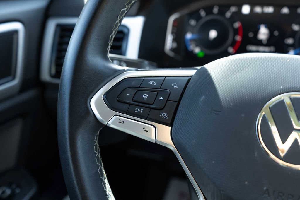 Used 2023 Volkswagen Atlas SEL image 21